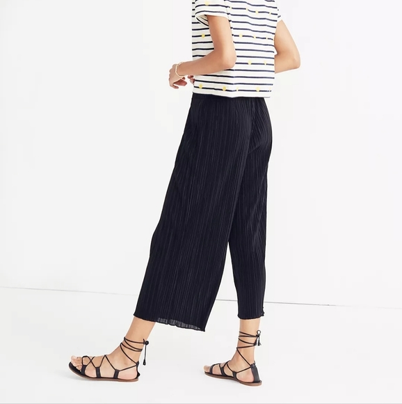 Madewell Pants - Texture & Thread Micropleat Wide-Leg Pants Black